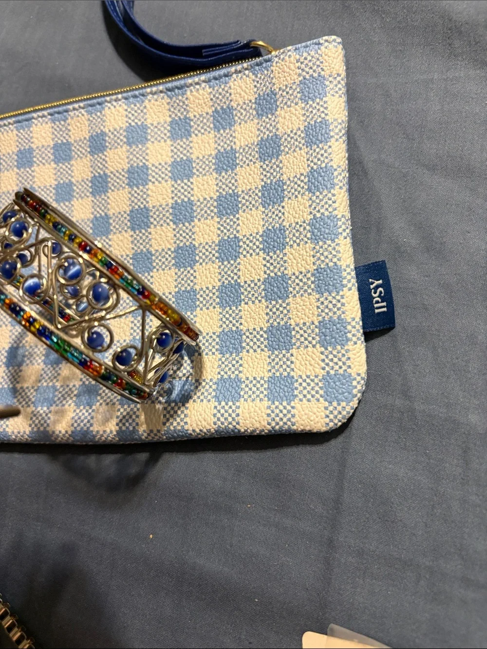 ipsy wristlet pouch